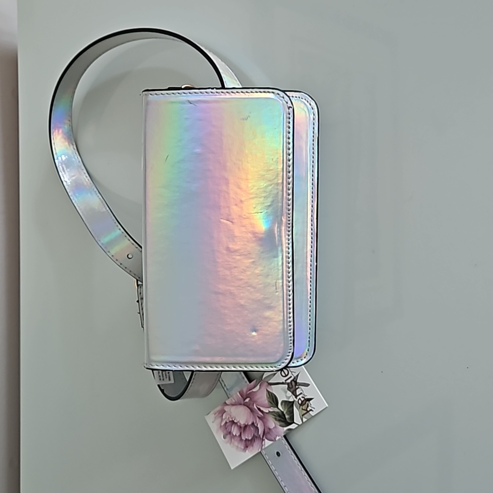 Kensie Silver Iridescent 2 in 1 Belt Bag NWT